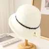 Sombrero de pescador de felpa a rayas de invierno y otoño nuevo al por mayor para mujer, sombrero de cubo versátil retro cálido para adelgazar la cara, sombrero de pescador liso