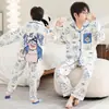 Conjunto de pijama de algodón nube de manga larga para niños, delgado, para primavera y otoño, ropa de casa de dibujos animados para niños, adecuado para que lo usen los adolescentes en el exterior
