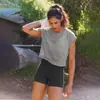 Camiseta de Verão 2026 Novo Estilo Gola Redonda Manga Curta com Ombro Caído para Mulheres, Solta, Respirável, Fina, Roupa de Fora Casual Atacado