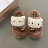 Pantufas peludas de gatinho macias e fofas 2026, estilo feminino, antiderrapantes, quentes, adequadas para uso doméstico e externo, pantufas de algodão peludas de dupla finalidade para mulheres