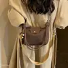 Bolsa pequena tecida versátil de nicho para o dia a dia, nova para mulheres, de ombro único, estilo 2026, bolsa transversal com textura de couro macio