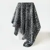 Bufanda cuadrada de satén con estampado de leopardo de 90 cm, pañuelo cruzado de seda, bufanda europea y americana para mujer, turbante de muselina