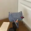 Colección de invierno 2026: bolso de hombro de estampado de leopardo de moda de este año, un bolso de hombro elegante y minimalista, un bolso pequeño cuadrado chic
