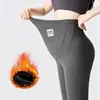 Leggings de maternidade plus size para emagrecer e usar como outer wear, novo modelo 2026, não apertam durante a gravidez, calças quentes com forro de fleece, moda outono para maternidade
