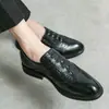 Zapatos Brogue con Relieve para Hombre Talla Grande Transfronterizos 2024, Zapatos de Piel con Patrón de Cocodrilo Formal de Negocios Británicos, Talla 46, Mocasines para Hombre