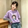 Camiseta de algodón puro a rayas de dibujos animados para niñas, primavera y otoño, 2026, top versátil de cuello redondo elegante para niños