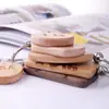 Llavero de madera de haya creativo madera madera casa de campo tarjeta de llave colgante madera maciza letras de hotel coche pequeño regalo