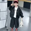 Ropa Infantil Niños Primavera y Otoño Chaqueta de Cuero Traje Estilo Coreano Niño Pequeño Fresco Elegante Conjunto de Dos Piezas Ropa Elegante para Bebé