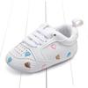 Nuevo deportivo de otoño Corazones cinco estrellas zapatos de bebé zapatos para niños pequeños suela blanda zapatos de onda pequeña Blanco al por mayor 0813
