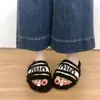 Pantuflas Peludas Bordadas para Mujer Otoño/Invierno 2026 Sandalias Planas de Moda Versátiles Estilo Francés Pantuflas de Una Tira Modelo Nuevo