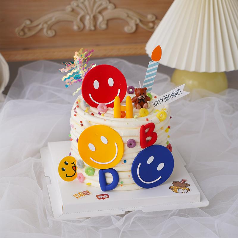800-2-红黄蓝笑脸生日蛋糕2