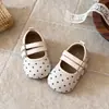 Zapatos Mary Jane coloridos tipo caramelo para niños, nuevos zapatos lindos de lunares color mango estilo coreano para niñas, zapatos planos suaves y adorables