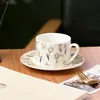 Taza de café de cerámica original linda de conejo y tulipán con platillo, taza creativa para el hogar, vajilla, taza para el té de la tarde, taza de desayuno para parejas