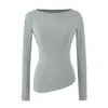 Mesmo estilo de Yuan Ying, camiseta simples casual versátil com gola canoa, hot girl, justa e valoriza o corpo para mulheres, nova camada base para primavera e outono