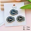 Dibujo animado beso pez pequeño diy acrílico accesorios funda de teléfono móvil agujero zapatos parche accesorios para el cabello clip lateral gato comiendo pez material