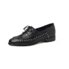 Sapatos de Couro Pequenos Estilo College Moda Rebite Cadarço Sapatos de Salto Baixo Bico Redondo Slip-on Outono 2026 Novo