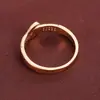 Hebilla de Cinturón Exquisita Estilo Chanel, Anillo de Zirconia Moderno, Anillo de Cobre Puro para Mujer Elegante y Versátil, Exclusivamente para Venta al por Mayor Transfronteriza