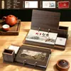 Ano do Carneiro 2027 Calendário de Mesa de Couro Personalizado de Ano Novo com Porta-Caneta Planejador Semanal Calendário Ornamento Calendário Semanal Personalizado