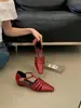 Sandalias Verano 2026 Estilo Retro Diseño de Nicho Caladas Punta Cerrada Tacón Bajo Tacón Grueso Moda Commuter Zapatos de Mujer Negro