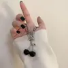 Collar de cereza negra para mujer, cadena de clavícula de chica oscura, collar de celebridad de Internet retro que combina con todo de Corea del Sur, joyería