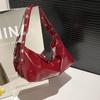 Bolso de Hombro Punk con Remaches de Gran Capacidad Estilo Europeo y Americano Transfronterizo para Mujer 2025 Nueva Moda Bolsito Personalizado para Axila Bolso de Viaje