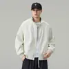 Jaqueta de voo masculina estilo americano off-white, uma peça de outerwear masculina estilosa e sofisticada, perfeita para o uso casual de outono.
