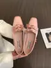 Zapatos de tacón grueso de punta cuadrada de satén rosa para mujer, Zapatos de noche elegantes estilo ballet francés con lazo, Primavera 2025