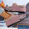 Sapatos de Algodão com Saltos Bordados, Sapatos Peludos para Meia-Idade e Idosos, Estilo Étnico Quente, Confortáveis Sapatos de Algodão Macios com Solado Flexível para Mães, Personalizáveis