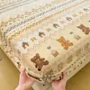 Nueva Sábana Bajera Ajustada de Terciopelo Plus Fresca con Estampado de Leche Terciopelo Cubre Cama Cubre Colchón Set de Tres Piezas para Dormitorio de Estudiante Sábana de Cama de Comercio Exterior