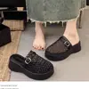Tamancos Estilo Birkenstock com Solado Grosso para Aumentar a Altura para Mulheres, Novas Sandálias Slip-On de Rede Verão 2026
