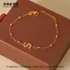 Pulseira Personalizada de Aço Titânio com Letras para Mulheres 26 Letras Inglesas Corrente de Contas Aço Inoxidável Leve Luxo Estilo Ins Personalização em Massa