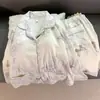 Bolsillo Doble con Almohadilla en el Pecho Solapa Nuevo Cárdigan Pijama Manga Larga para Mujer Ropa para el Hogar Tela Zou Zou Traje Dulce