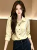 Camisa de seda amarilla con cuello polo y manga larga para mujer, nueva moda de otoño 2026, top elegante y estilizado para mujer A14048