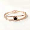 Nueva pulsera especial de acero de titanio de alta calidad color coreano femenino diamante atmósfera popular geométrica pequeño círculo red roja