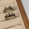 Anillo de Mariposa Hueco de Metal Vintage para Mujer, Corona de Lujo Ligero de Nicho de Gama Alta Modelo Nuevo 2026 Anillo Abierto para Dedo