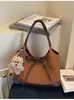 Bolsa Tote Casual de Moda Inverno 2026 Transfronteiriça para Mulheres, Grande Capacidade, Bolsa de Ombro Única de Nicho para Trabalho e Deslocamento