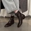 Botas de tornozelo minimalistas, atemporais, de cor sólida, novas, versáteis, bico redondo, salto grosso, sola silenciosa, tamanho de exportação, com zíper traseiro, botas de corte justo
