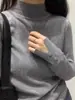 2025 Nuevo Top de Punto Sencillo de Cuello Medio Delgado de Manga Larga para Mujer Color Puro Interior Suave y Cera Prenda Básica de Punto para Mujer
