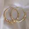 Brincos de Argola Grandes Exagerados para Mulheres em Estilo Minimalista, Únicos e Modernos, com um Toque de Luxo, Populares Online