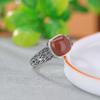 Um anel de luz de prata esterlina S925 de veado, prata esterlina, sulista, vermelho, retrô, quadrado antigo, padrão auspicioso, estilo geométrico, estilo étnico