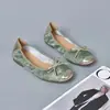 Sapatilhas Slip-on Elegantes 2026, Adequadas para o Dia a Dia, Não Vinculativas, Moda de Lançamento, Par Fácil de Calçar, Nicho, Para Usar com Saias, Sapatilhas Francesas Antiderrapantes Femininas