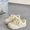 Zapatillas de Diseño de Nicho para Mujer 2026 Nuevas Primavera y Otoño Suela Gruesa Blancas Casuales Versátiles Zapatos Suela Blanda Zapatos de Entrenamiento Alemanes