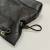 Bolsa de Ombro Único Moderna e Estilosa, Novo Modelo Transfronteiriço, Bolsa Tote Casual de Grande Capacidade para o Dia a Dia, Mochila Versátil Estilo Chanel