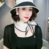 Explosiones de Primavera y Verano 2022 Temperamento Color Sólido Estilo Sencillo Tejido Fino Nuevo Tencel Borde Envolvente Protección Cuello Toalla de Cuello Colgante de Moda