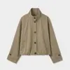 Estilo simple, espalda plisada, silueta de hombros descubiertos, chaqueta con corte tridimensional, abrigo de un solo botón para mujer, nuevo modelo de otoño 2026 92195