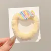 Scrunchie de Pelúcia Fofo em Formato de Peixe na Cor Creme para Mulheres, Novo Estilo 2025, Elástico de Cabelo que Não Danifica o Cabelo, Corda Elástica para Cabelo, Acessório de Cabelo