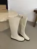 Botas de Montaria Longas Slim Camurça Salto Grosso Cáqui Femininas 2026 Nova Coleção Outono/Inverno Botas Longas Brancas Meio da Panturrilha