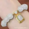Pulseira com Franjas e Contas Inspirada em Romances para Mulheres em Estoque para Atacado, Design Único, Alto Valor Estético, Personalizável, Estilo Não Comum, Versátil