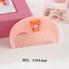 Pente de franja em formato de crescente de alta qualidade na cor macaron, fofo e portátil, pente de dentes finos com personagem de desenho animado, pente portátil para modelar cabelo
