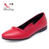 Zapatos de mamá zapatos de mujer planos primavera diarios rojos punta redonda zapatos de viscosa fabricante en stock suela suave mediana edad y ancianos zapatos planos